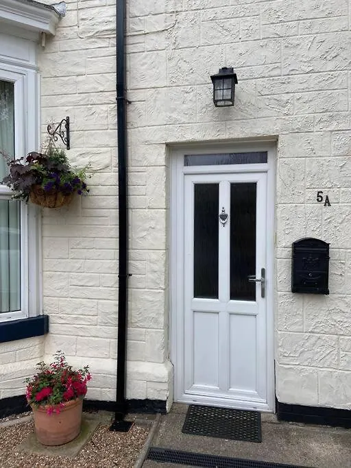 Apartment 5A - 'Your Place' A Unique Space To Make Your Own. Elloughton United Kingdom